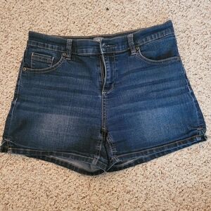 New York and Company Soho Jean Shorts - Size 6